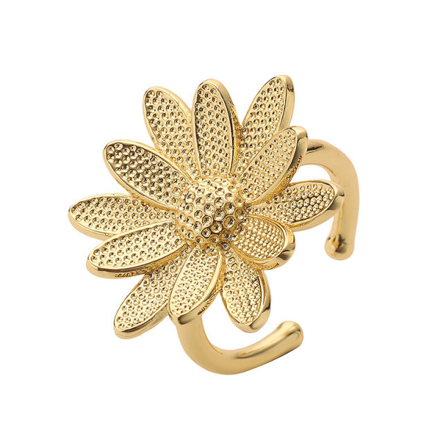 French Vintage Flower Five-petal Flower Ring Light Luxury Spiral Loop Sea Butterfly Open Finger Ring