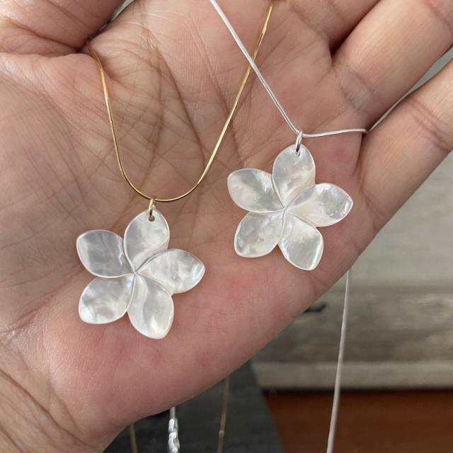 New Summer Cherry Blossom Peach Blossom Freshwater Shell Carved Flower Stainless Steel chain necklace