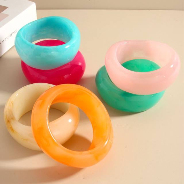 Chunky candy color acrylic bangle bracelet for women summer bangle