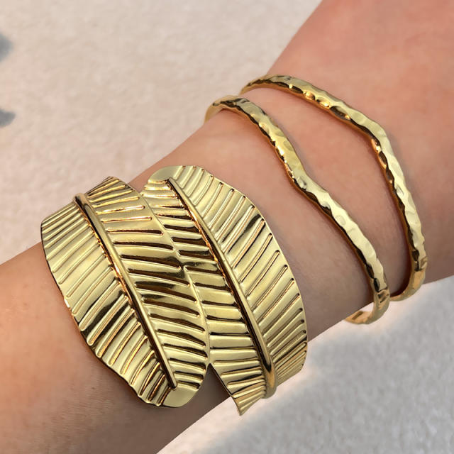 Fashion Stainless Steel Open bangle Bracelet Leaf design stainless steel bangle
