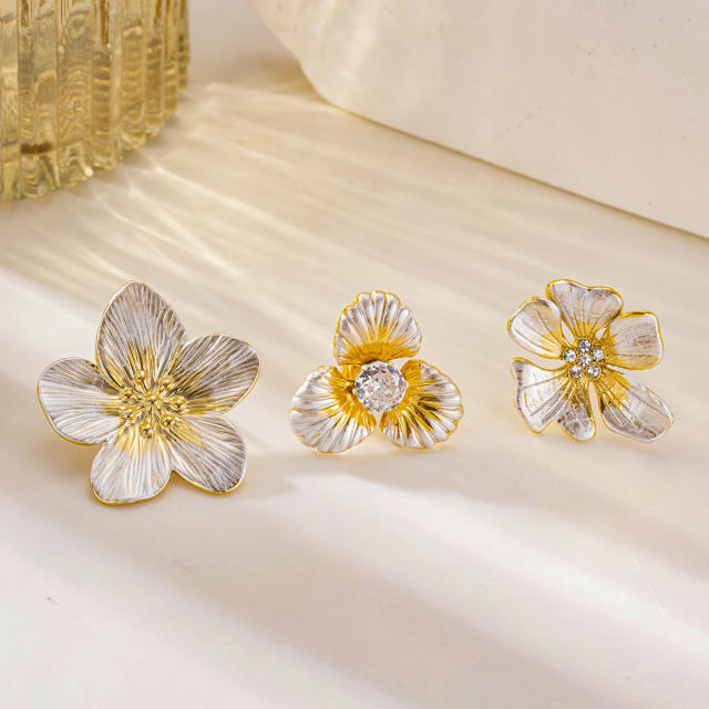 18KG personality two tone flower shape stainless steel earrings