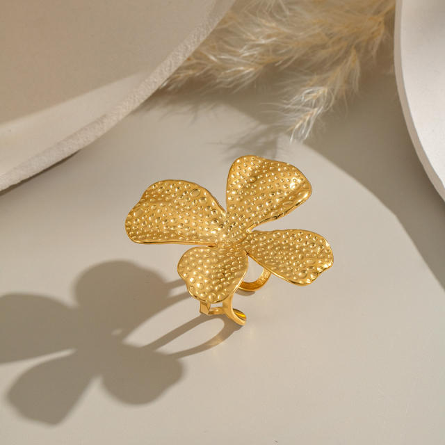 Holiday trend hammer pattern oversize flower stainless steel earrings rings suit