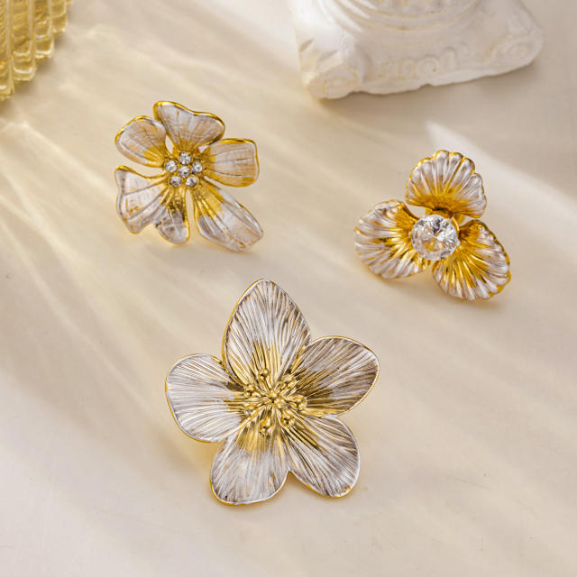 18KG personality two tone flower shape stainless steel earrings