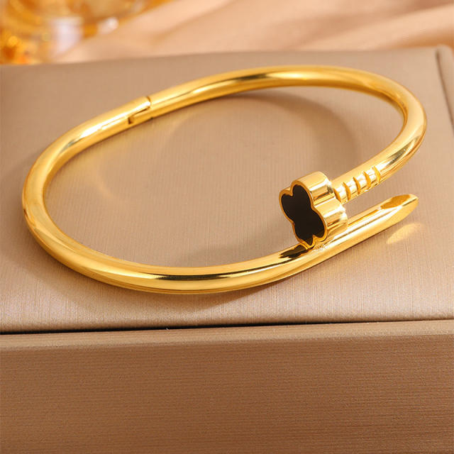 Women's stainless Steel Color-free Four-leaf Clover Nail bangle bracelet