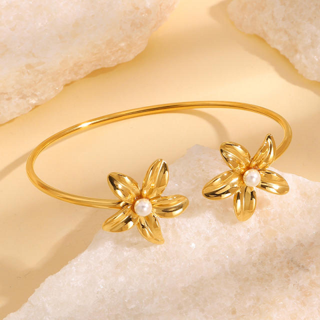Summer hot sale pearl flower starfish heart triangle design stainless steel cuff bangle bracelet holiday hand jewelry