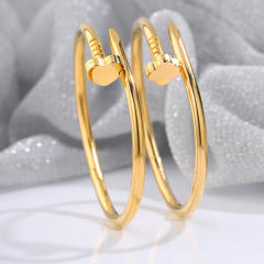 New love four-leaf clover nail bracelet stainless steel bangle