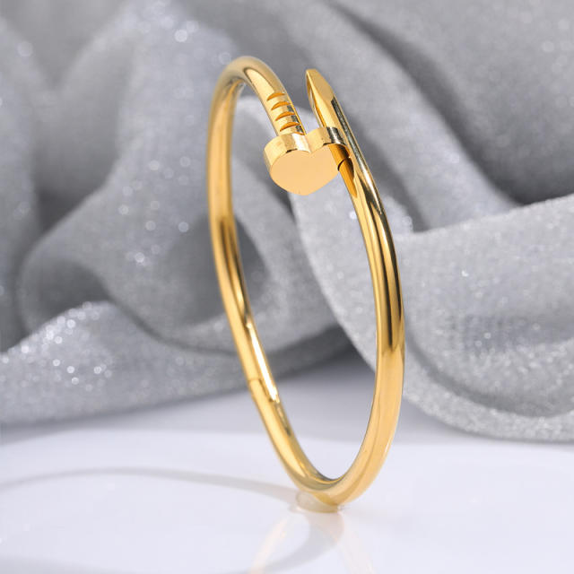 New love four-leaf clover nail bracelet stainless steel bangle