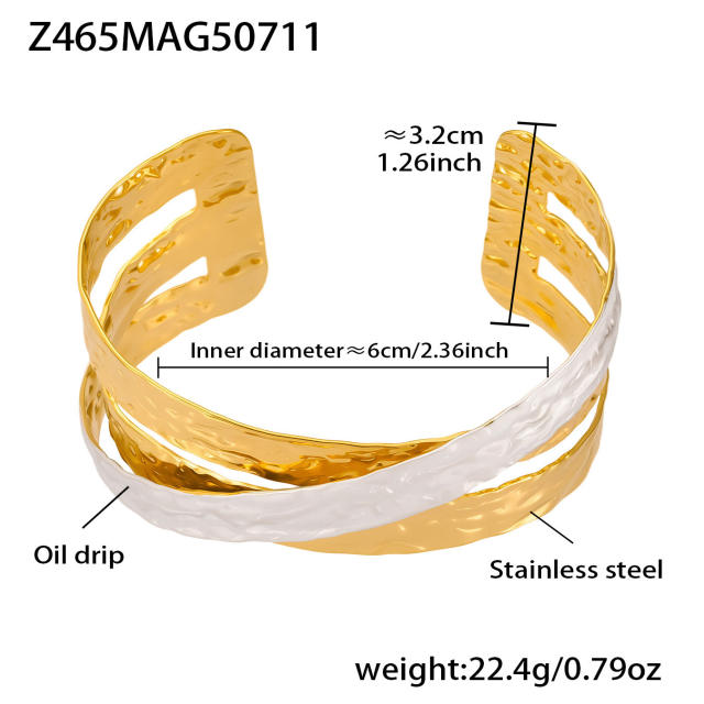 18KG hammer pattern two tone geometric line stainless steel bangle arm bangle