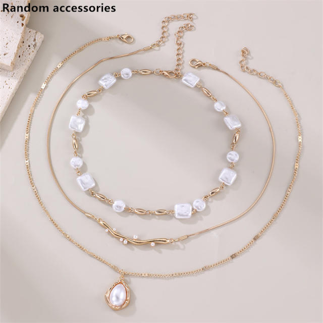 Simple Asymmetrical Geometric Round Square Inlaid Pearl Chain Multi-Layered Necklace for Women