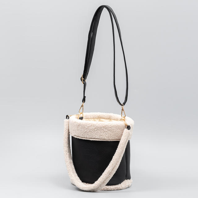 Vintage Bucket Bag Autumn Winter Plush Handbag