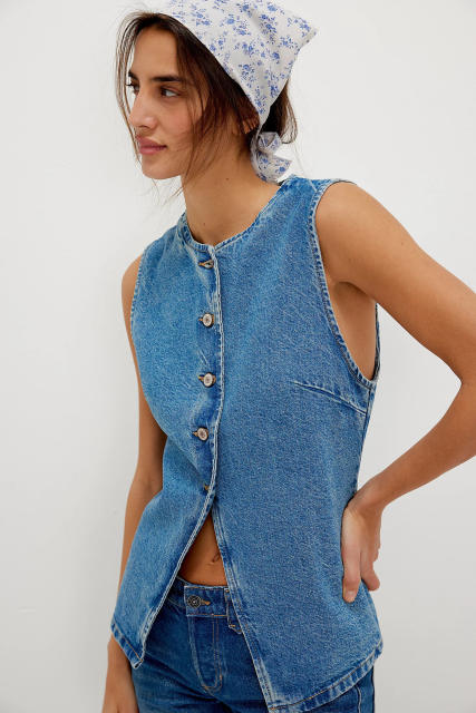 Fashion Leisure Slim Fit Button Women's Denim Sleeveless Vest