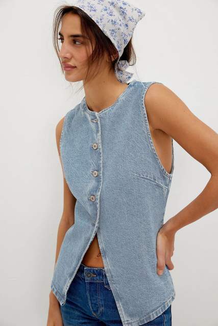 Fashion Leisure Slim Fit Button Women's Denim Sleeveless Vest