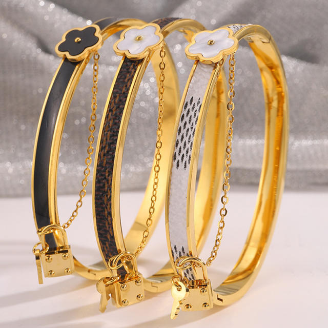 18KG classic mother shell flower padlock charm stainless steel bangle bracelet
