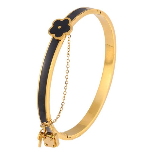 18KG classic mother shell flower padlock charm stainless steel bangle bracelet