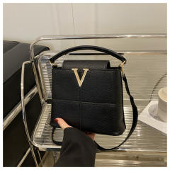 Fashion Commuter Handbag 2025 New Color-Blocking Simple Texture handbag bucket bag