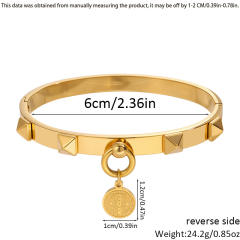 18KG punk trend rivet heart charm stainless steel bangle bracelet