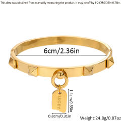 18KG punk trend rivet heart charm stainless steel bangle bracelet