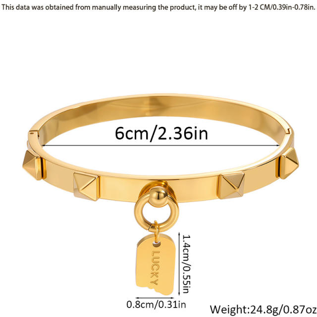 18KG punk trend rivet heart charm stainless steel bangle bracelet
