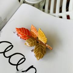 New Maple Leaf Acrylic Farm Hairpin Squirrel hair claw clips for autumn winter 7cm