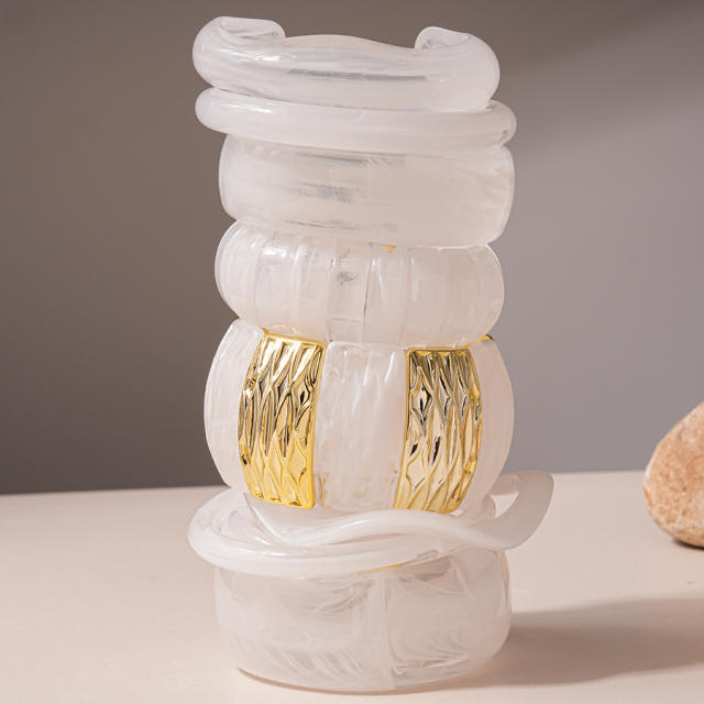 White Irregular Wide Resin Bracelet Personalized Trendy Hand Jewelry