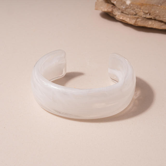 White Irregular Wide Resin Bracelet Personalized Trendy Hand Jewelry