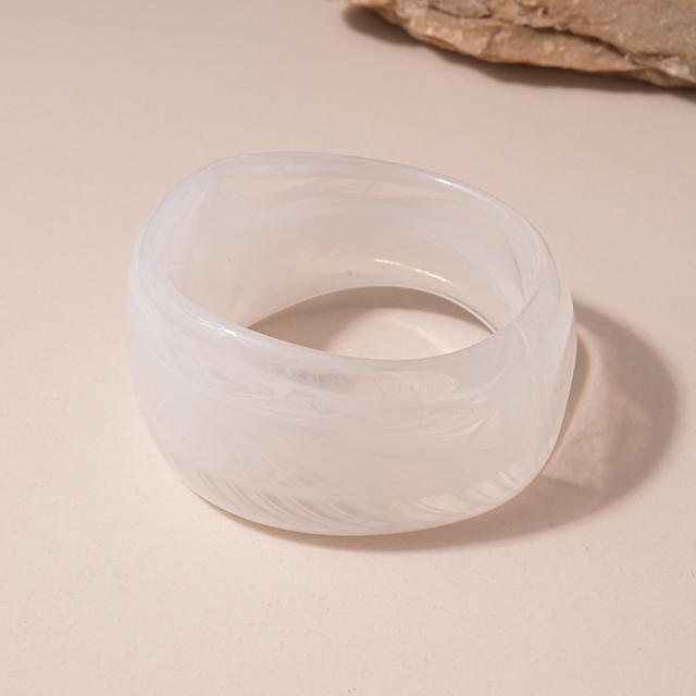 White Irregular Wide Resin Bracelet Personalized Trendy Hand Jewelry