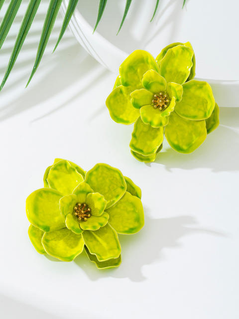 Elegant gradient pink green flower three-dimensional petal earrings
