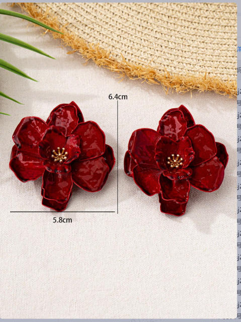 Elegant gradient pink green flower three-dimensional petal earrings