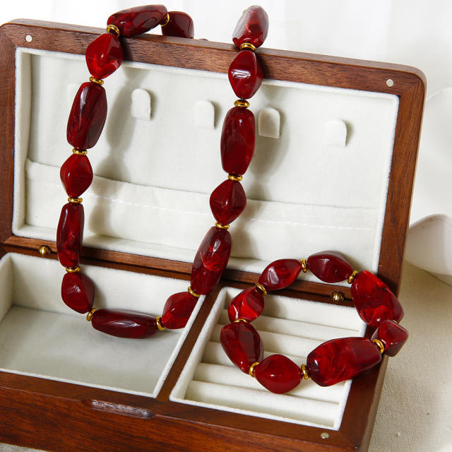 Autumn winter new dark red acrylic bead necklace bracelet suit