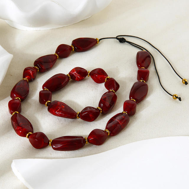 Autumn winter new dark red acrylic bead necklace bracelet suit