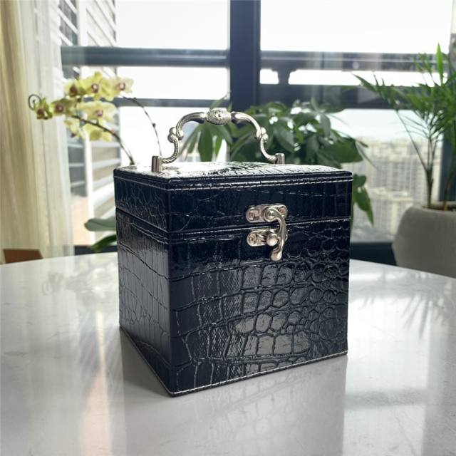 Crocodile pattern pu leather jewelry box wholesale three-layer jewelry box