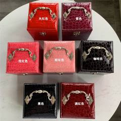 Crocodile pattern pu leather jewelry box wholesale three-layer jewelry box