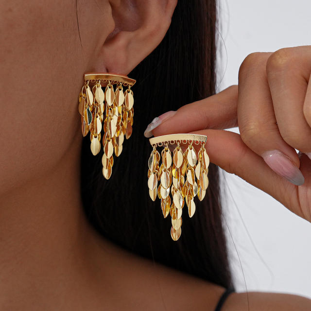 Metal feeling tassel earings