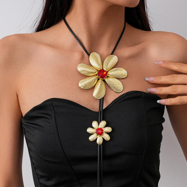 Vintage big metal flower long necklace