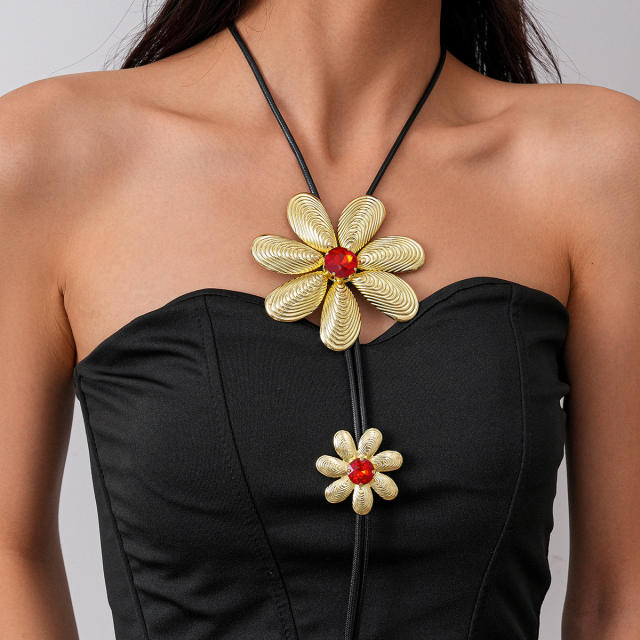 Vintage big metal flower long necklace