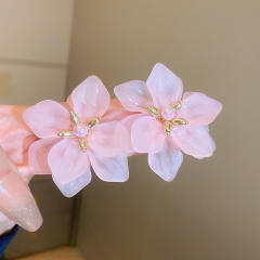 Sweet Simple Acrylic Flower Silver Pin Earrings