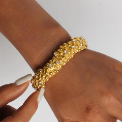 18KG hammer patter inlaid cubic zircon stainless steel cuff bangle bracelet