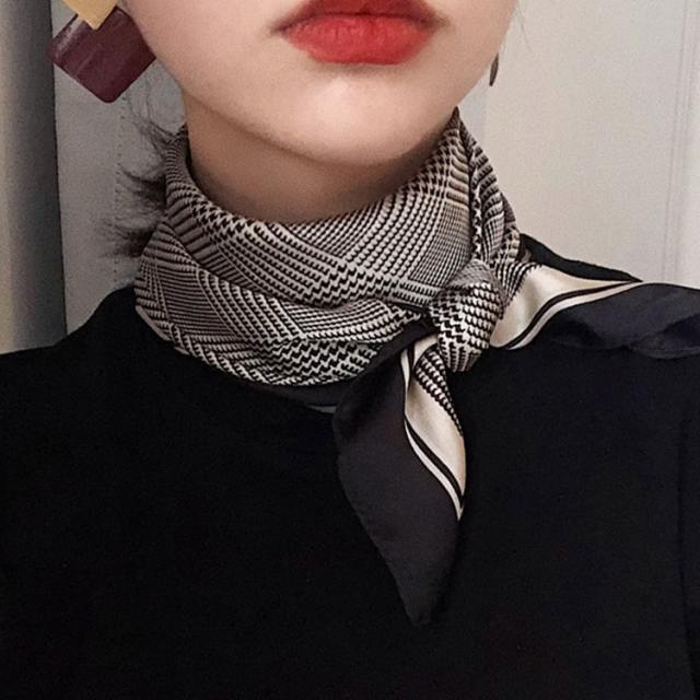 Vintage Houndstooth Small Square Scarf Women's Thin Silk Scarf
