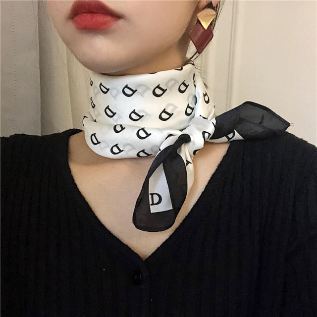 Vintage Houndstooth Small Square Scarf Women's Thin Silk Scarf