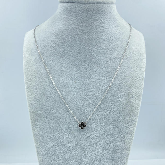 9mm Titanium Steel Four-Leaf Flower Single Necklace