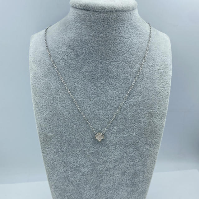 9mm Titanium Steel Four-Leaf Flower Single Necklace