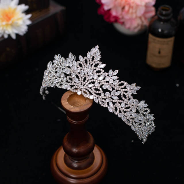 Luxury zircon bride crown headdress baroque banquet Korean style diamond crown wedding