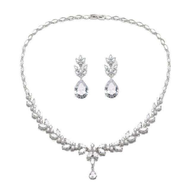Luxury Sense Zircon Necklace Earrings Two-piece Bride Wedding Set
