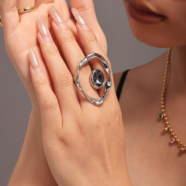 Geometric line oval shape crystal gold plated copper rings