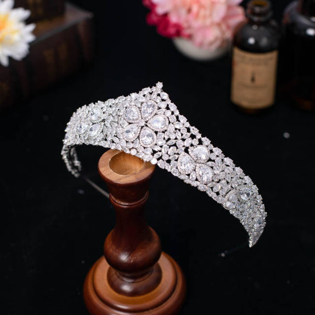 Zircon bride crown headdress baroque banquet Korean style diamond crown wedding
