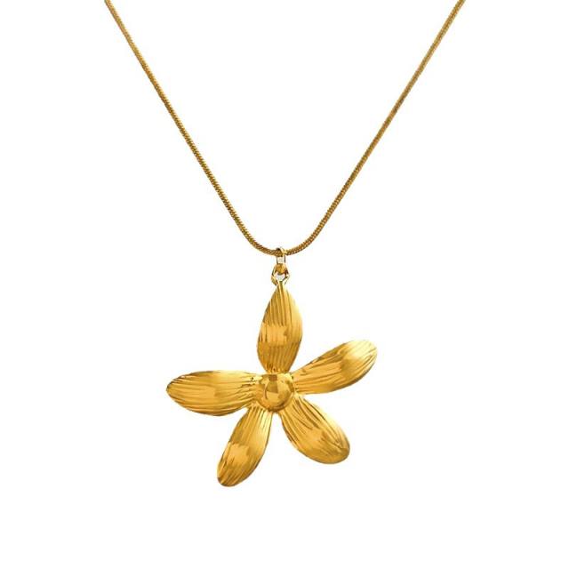 Gold color geometric pendant flower petal pendant stainless steel necklace