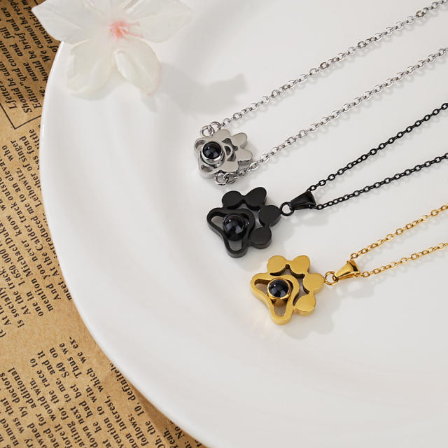 Stainless Steel Dog Paw Pet Projection Necklace Clavicle Chain Fashion Versatile Personalized Keychain Jewelry