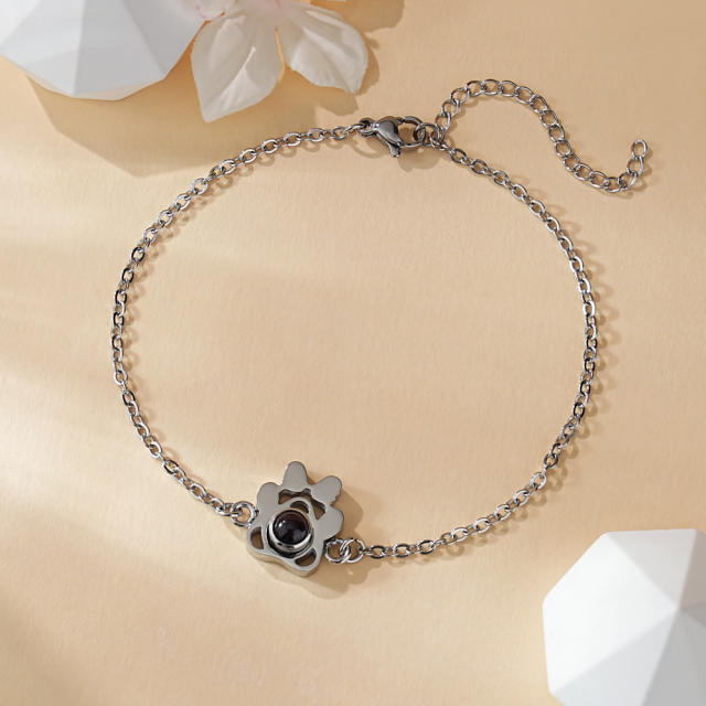 Stainless Steel Dog Paw Pet Projection Necklace Clavicle Chain Fashion Versatile Personalized Keychain Jewelry