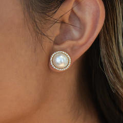Chic stainless steel pearl studs earrings