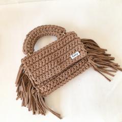 Handmade crochet bag tassel shoulder slung small square bag